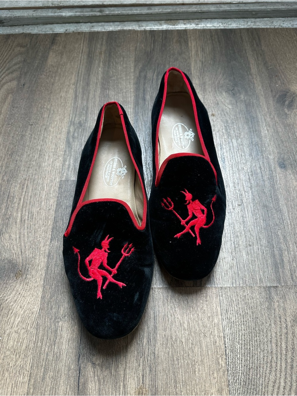 Stubbs & Wootton Velvet Devil Embroidered Slipper Shoe